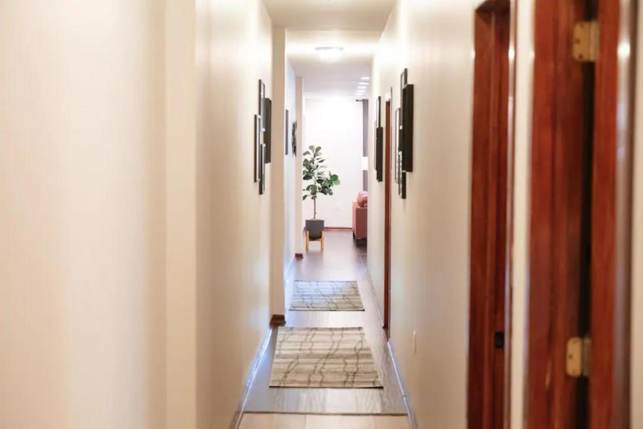 2Br Airy & Tidy Apt With Free Covered Parking - Central Modern ชิคาโก ภายนอก รูปภาพ